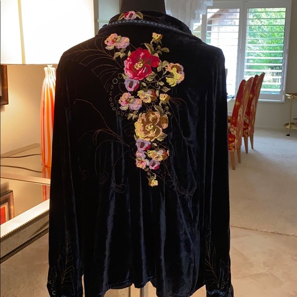 Johnny Was Tops - Johnny Was Blouse Black Velvet Boho Embroidered